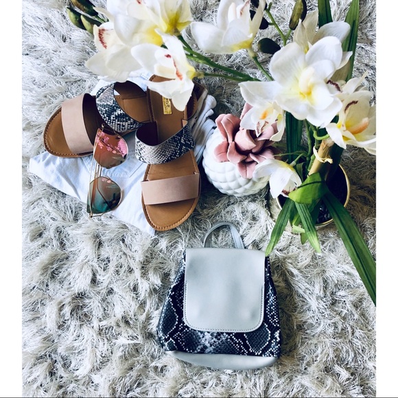 NEW Snake Print Backpack - Picture 6 of 8